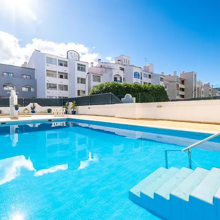 Beautifull Centralapart W/pool Apartment