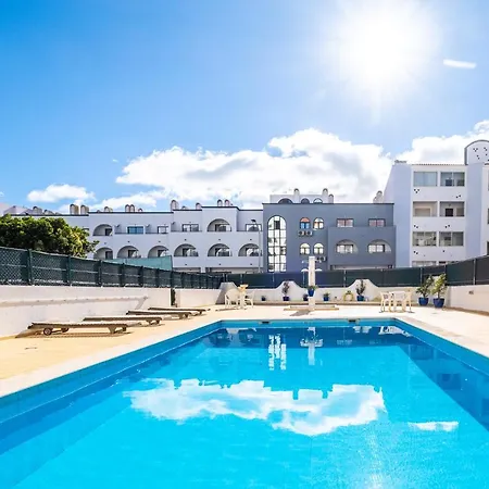 Beautifull Centralapart W/pool Apartment